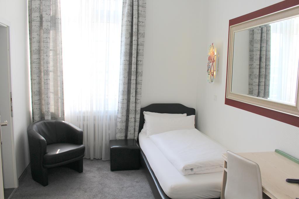 Hotel Heidelberger Hof 뒤셀도르프 외부 사진