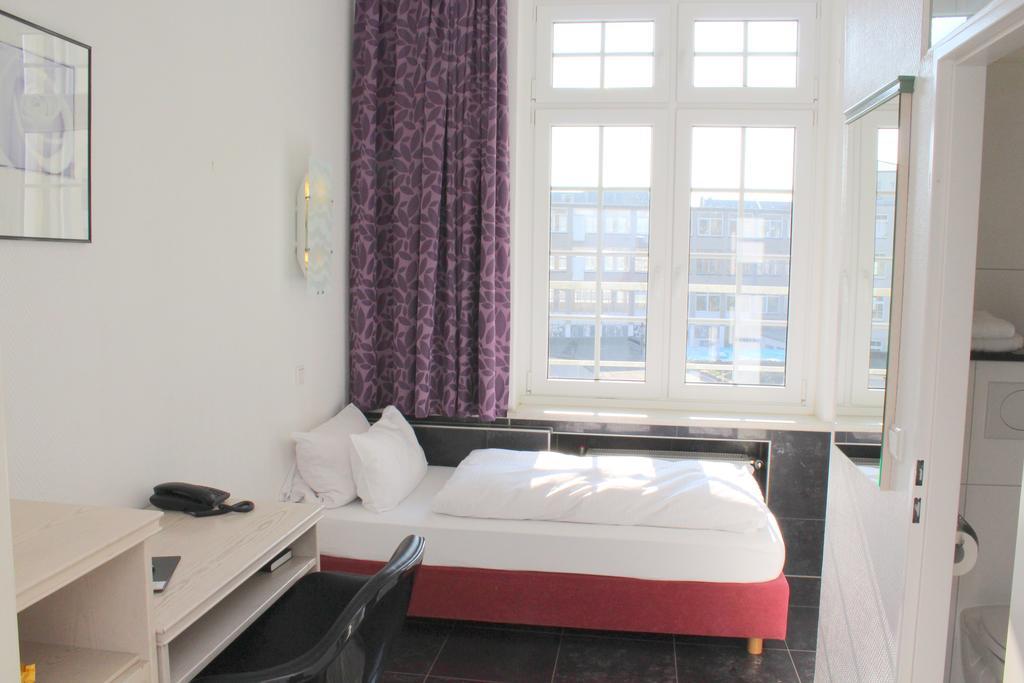Hotel Heidelberger Hof 뒤셀도르프 외부 사진