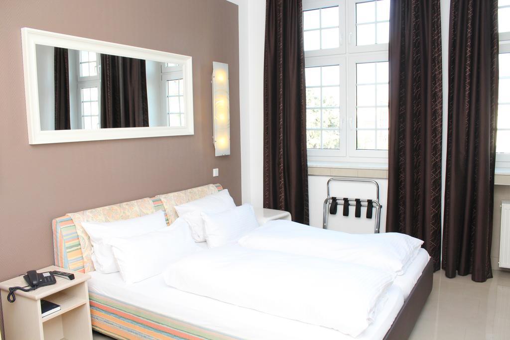 Hotel Heidelberger Hof 뒤셀도르프 외부 사진
