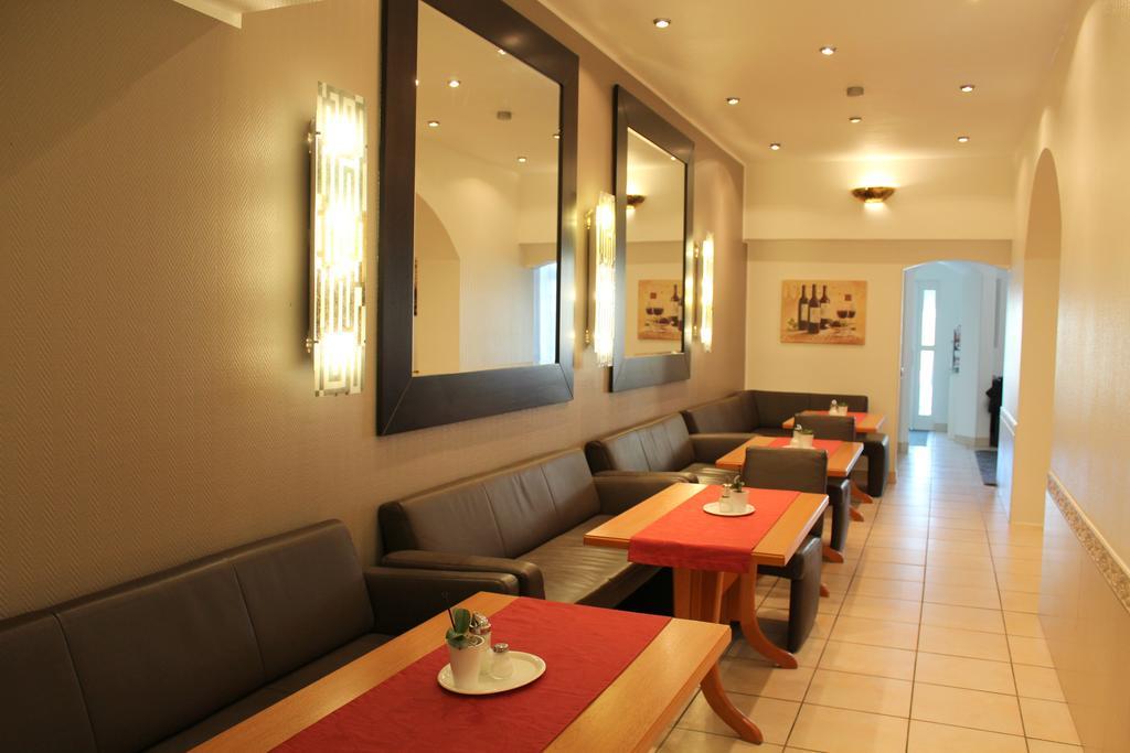 Hotel Heidelberger Hof 뒤셀도르프 외부 사진